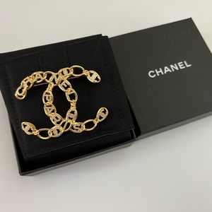 CHANEL PARIS CRYSTAL CC LOGO BROOCH